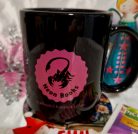 Neon Books bögre - fekete-pink