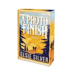   Elsie Silver - A ​Photo Finish - Célfotó (Gold Rush Ranch 2.)