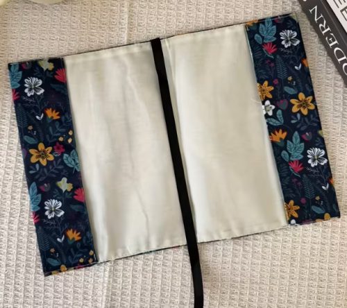 Könyv védőborító - kék, virágos